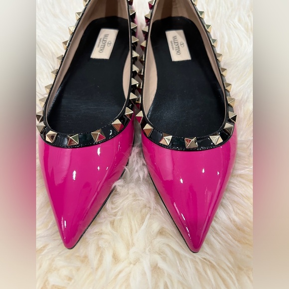 VALENTINO GARAVANI Rockstud Patent Leather Flats – Hot Pink (37 / US 7) - Picture 4 of 16